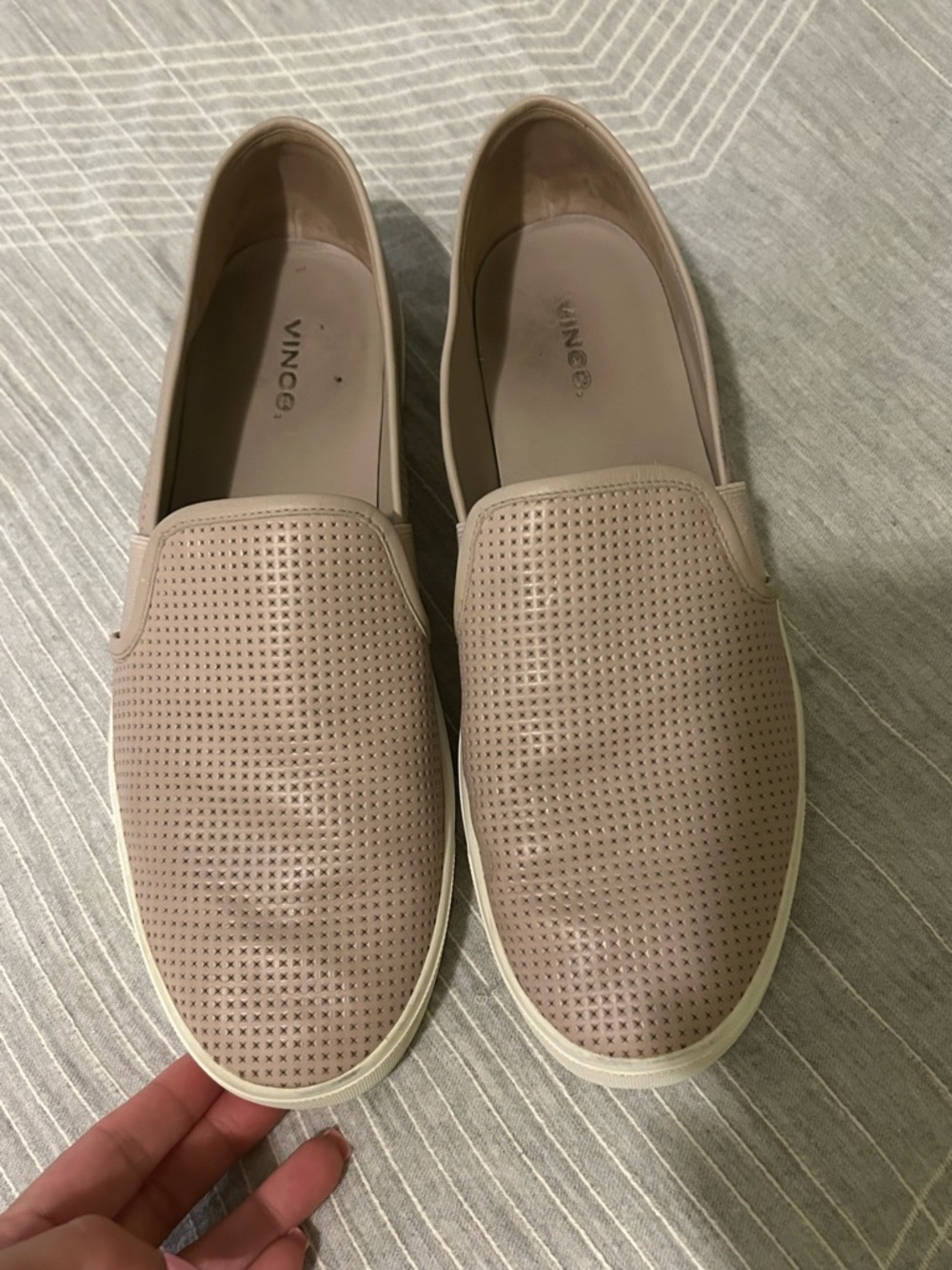 Vince Women Blair Perforated Leather Loafer Slip on shoes sz 10 M